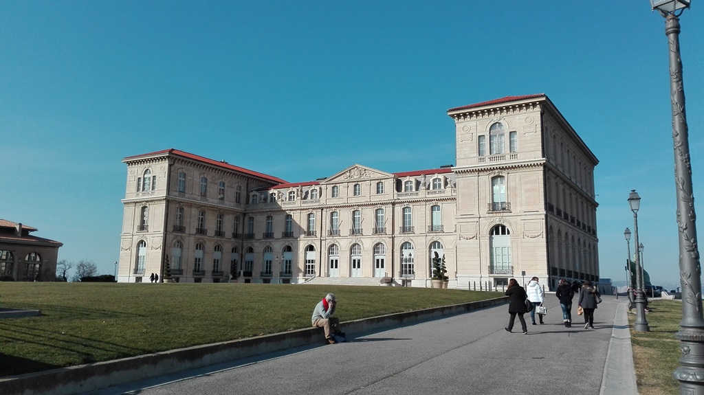 04 palais du pharo